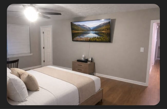 Photo - 504 Campbell Dr