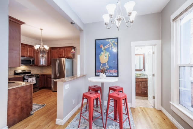 Photo - 654 Elati St