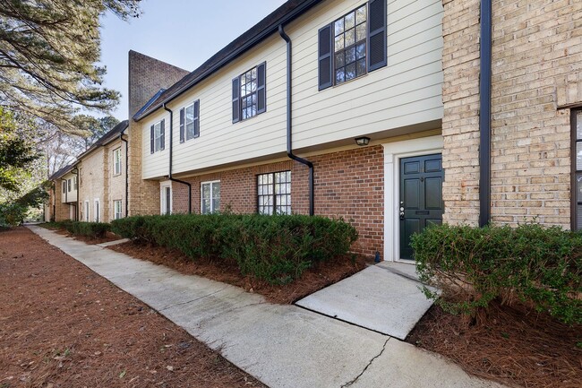 Building Photo - 330H Winding River