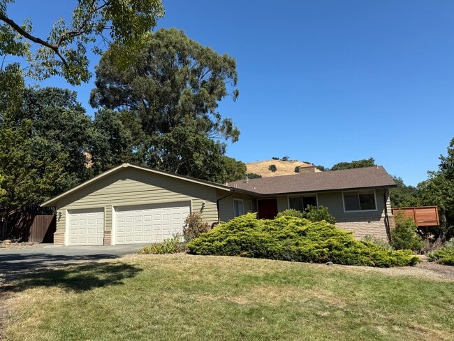 Building Photo - 1606 Rancho View Rd Rental