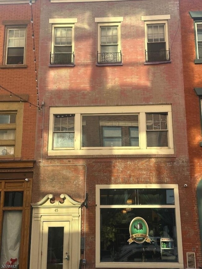 Building Photo - 45 Halsey St Rental
