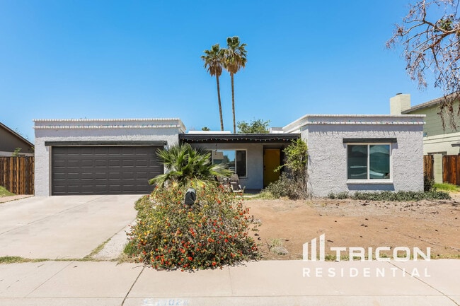 Photo - 10022 N 48th Ave House
