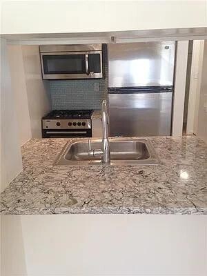 Photo - 350 W 50th St Unit 15A