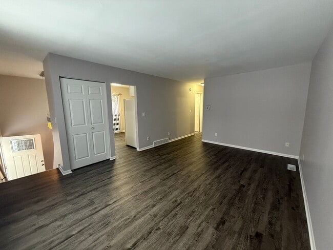 Photo - 2081-2083 Shangrai La Dr SE Unidad 2081 Shangrai La Dr SE