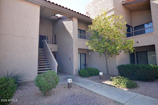 Building Photo - 9550 N 94th Pl Unit 221