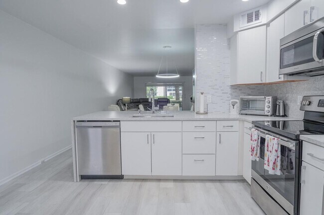 Photo - 3201 Portofino Point Unit F1