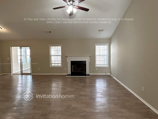 Photo - 3763 Laurel Green Way
