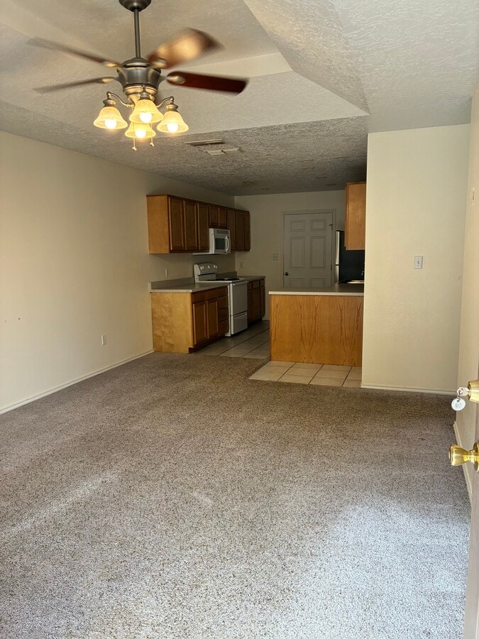 Photo - 726 W 17th Ln Unit 726 W 17th Lane