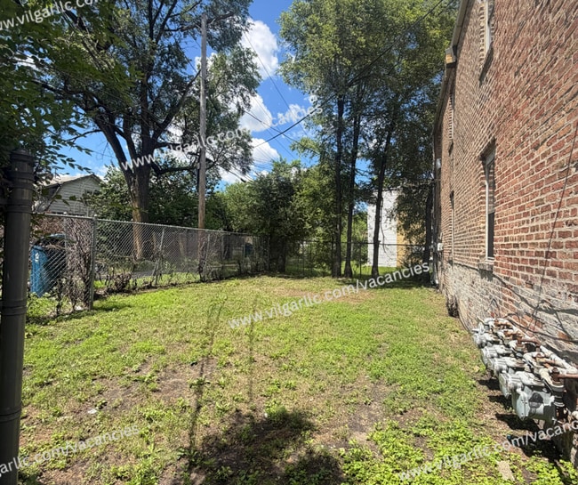 Photo - 850-852 Indiana Unit apt 1F