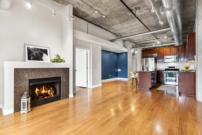 Photo - 933 W Van Buren St Unit 909