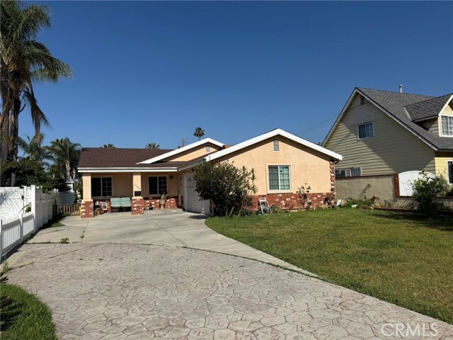 Photo - 1039 N Soldano Ave Casa