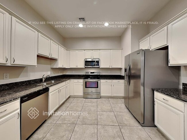 Photo - 1367 S Country Club Dr