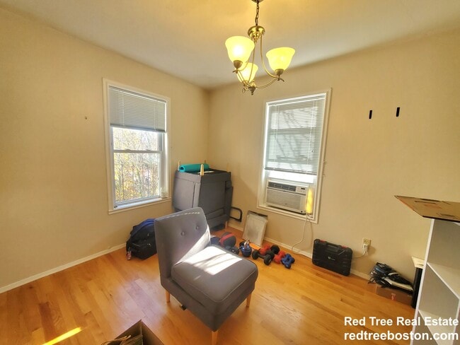 Photo - 277 Putnam Ave Unit 3