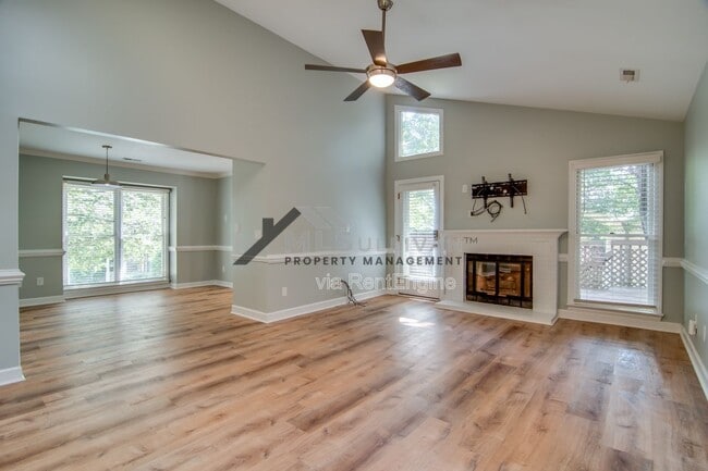 Photo - 5500 Fortunes Ridge Dr