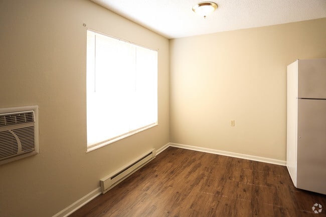 Photo - Ironton Estates