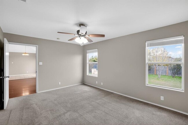 Photo - 113 Amber Ln