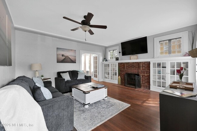 Photo - 3623 Hedrick St