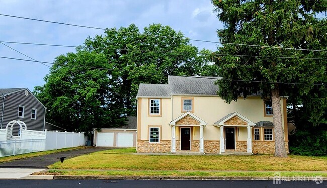 Building Photo - 3222 Revere Rd Unit 2 Rental