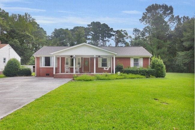 Building Photo - 120 Bernhurst Rd Rental