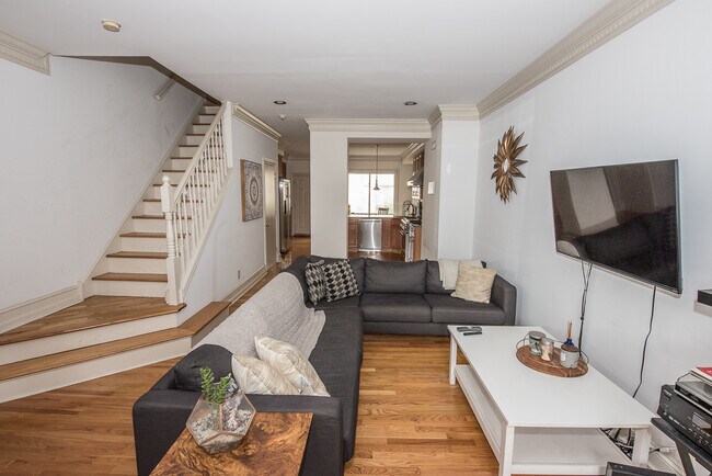 Photo - 2822 Ogden St