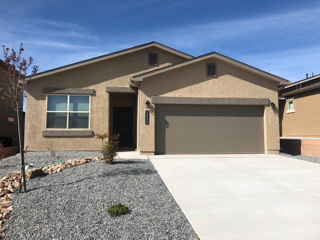 Photo - Spacious 4 bedroom Rio Rancho home in Enchanted Hills! Refrigerated air. Right off 550