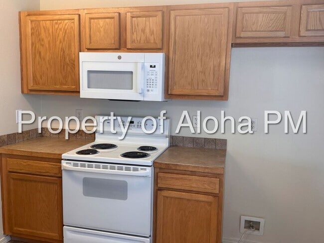 Photo - 1043 W Pine Ave