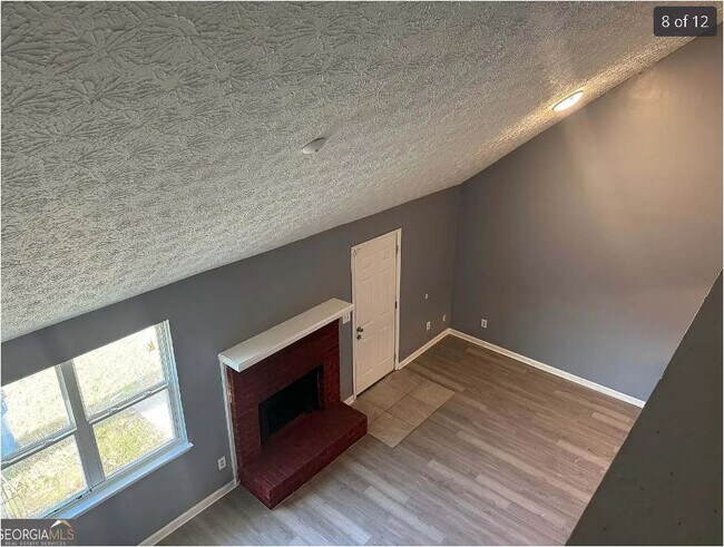 Photo - Room in Apartment on River Park Dr