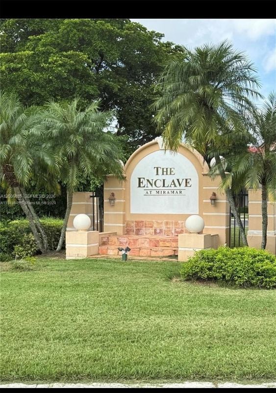 Building Photo - 2113 Renaissance Blvd