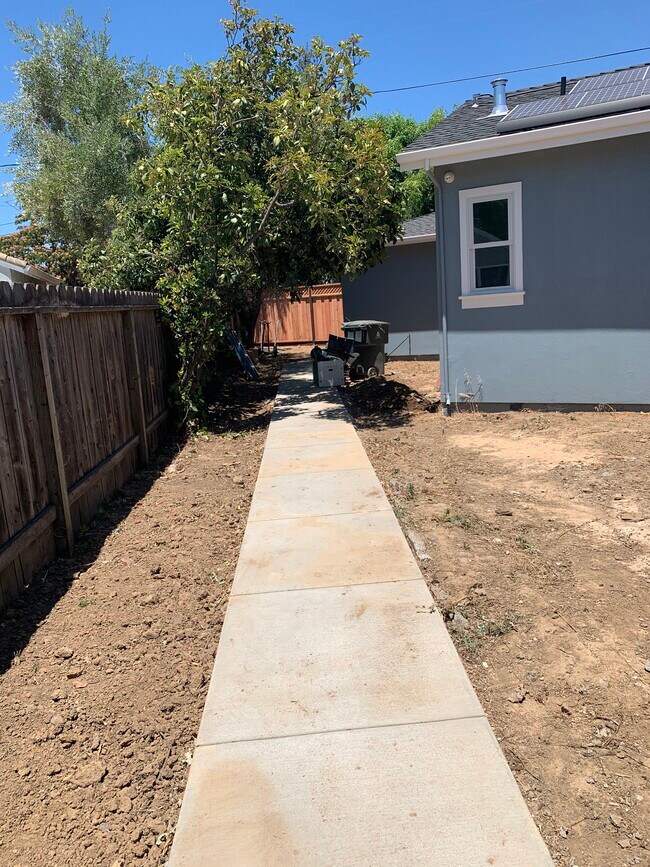 Photo - 15427 Stratford Dr