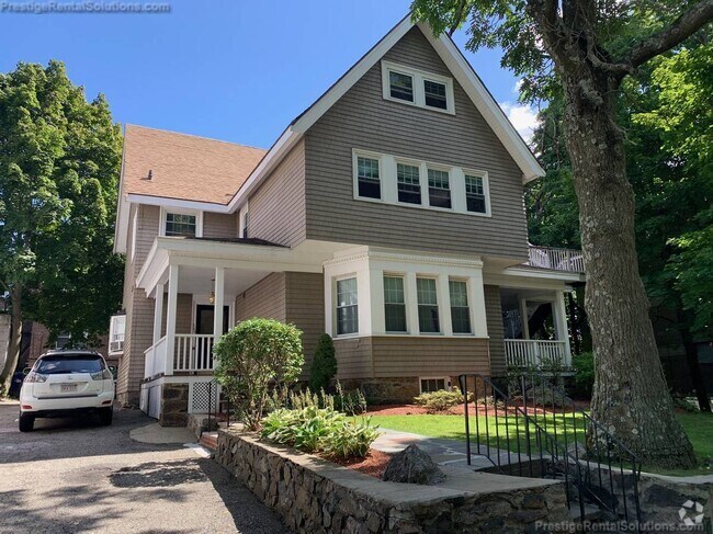 Building Photo - 266 Chestnut Hill Ave Unit A Rental