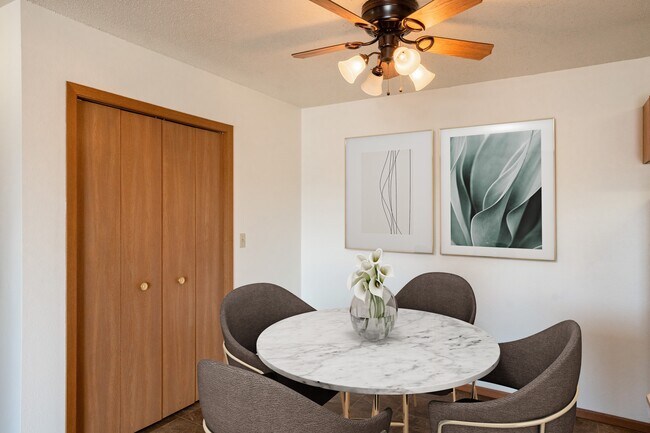 Fargo, ND Hunters Run 2 Apartments | Dining