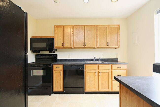 Photo - Pet-Friendly Villas at Southern Ridge Apartment Unit F