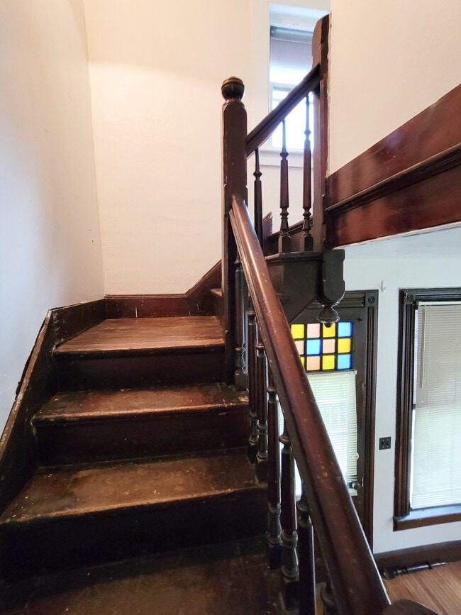 425 Front St Unit 2F