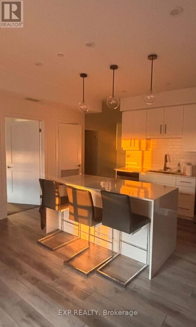 Photo - 255 Northfield Dr E Unit 301