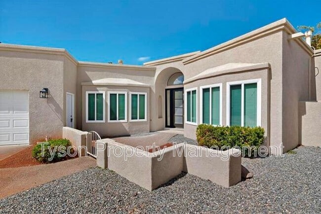 Photo - 11509 Woodmar Ln NE