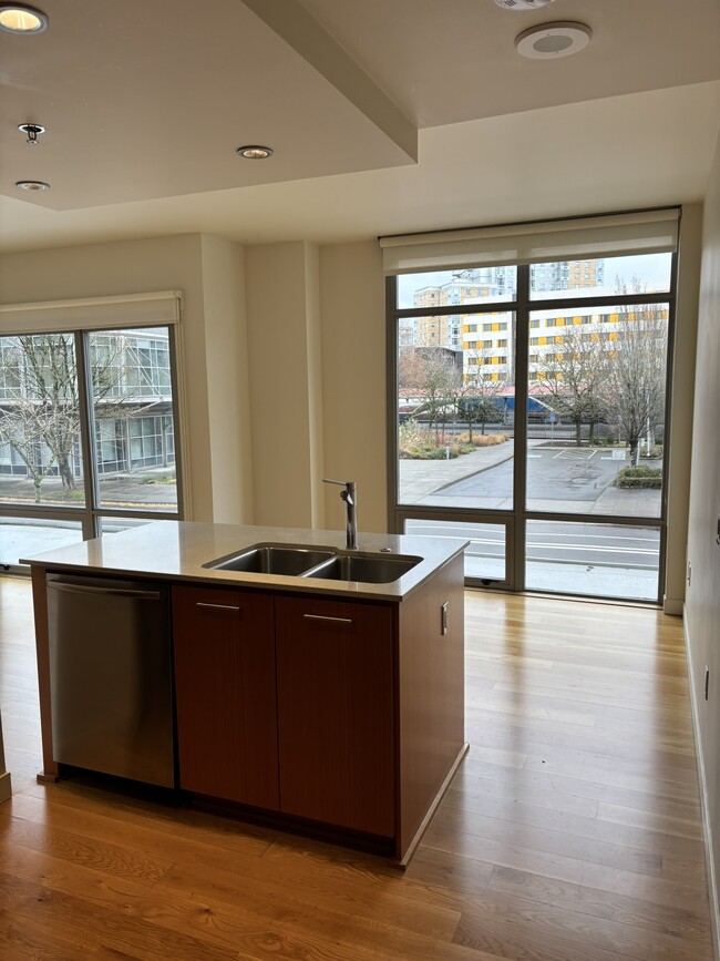 Photo - 1260 NW Naito Pky Condo Unit 200B