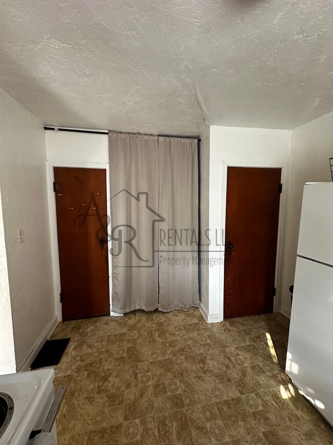 Photo - 602 N Walnut St