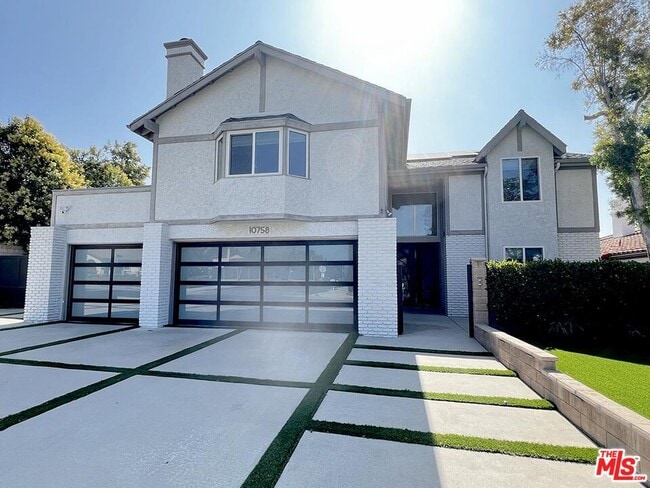 Photo - 10758 Cozycroft Ave Casa