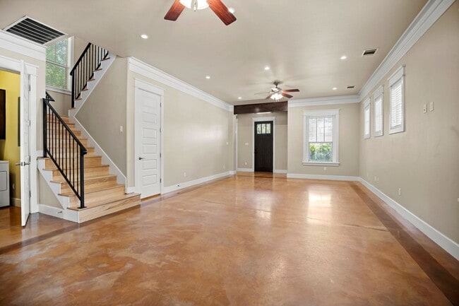 Photo - 3900 Willbert Rd