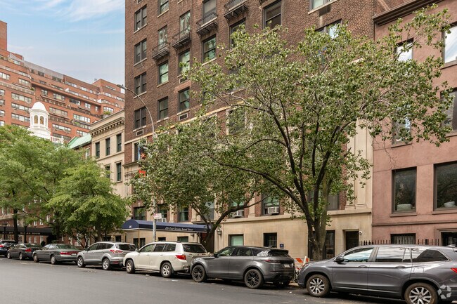 Photo - 215 E 72nd St