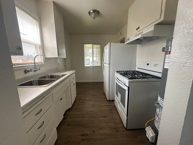 Photo - 3001 - Sharma Unit 5026 Thurman Way