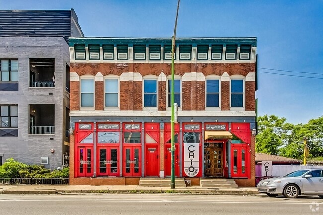 Building Photo - 2506 N Clybourn Ave Rental