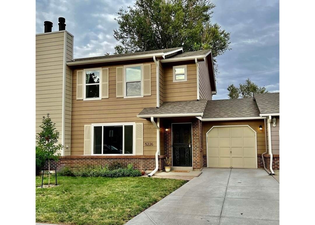 Photo - 5226 Estes Cir