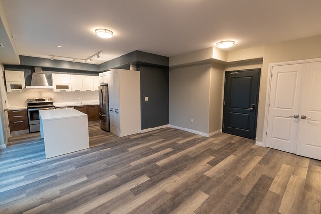 Photo - 6479 Montrose Rd