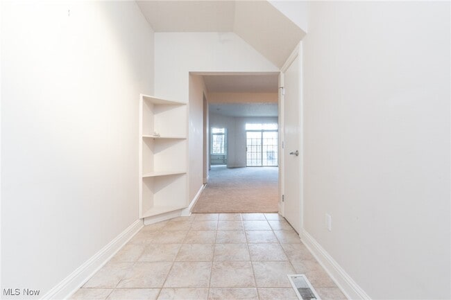 Photo - 3194 Richmond Rd