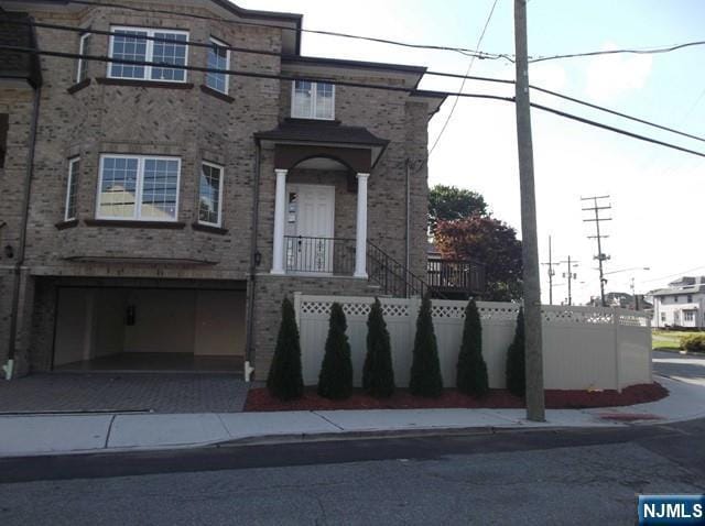 Building Photo - 811 Edgewood Ln Unit B Rental