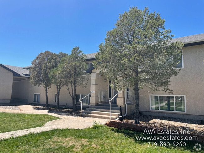Building Photo - 689 E Laporte Dr Rental