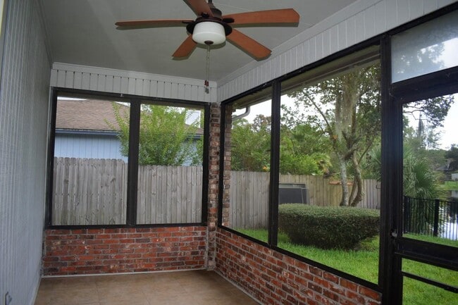Photo - 10439 Inverness Dr