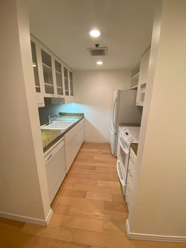 Photo - 1132 SW 19th Ave Unit 609