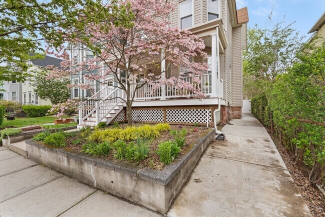 Photo - 53 Portland Pl Unit Apt. #1